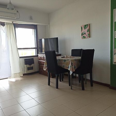Departamento Plaza Moreno Con Balcon La Plata Exterior foto