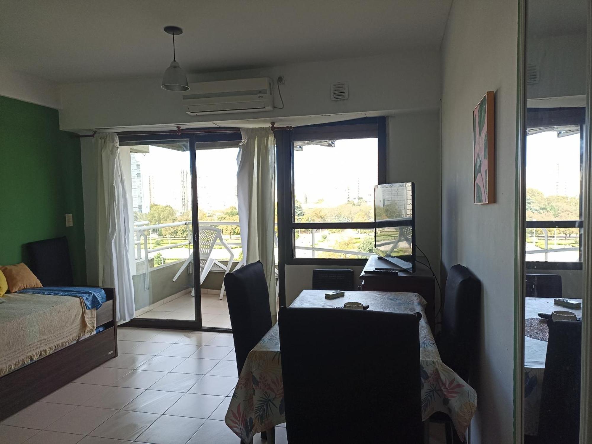 Departamento Plaza Moreno Con Balcon La Plata Exterior foto
