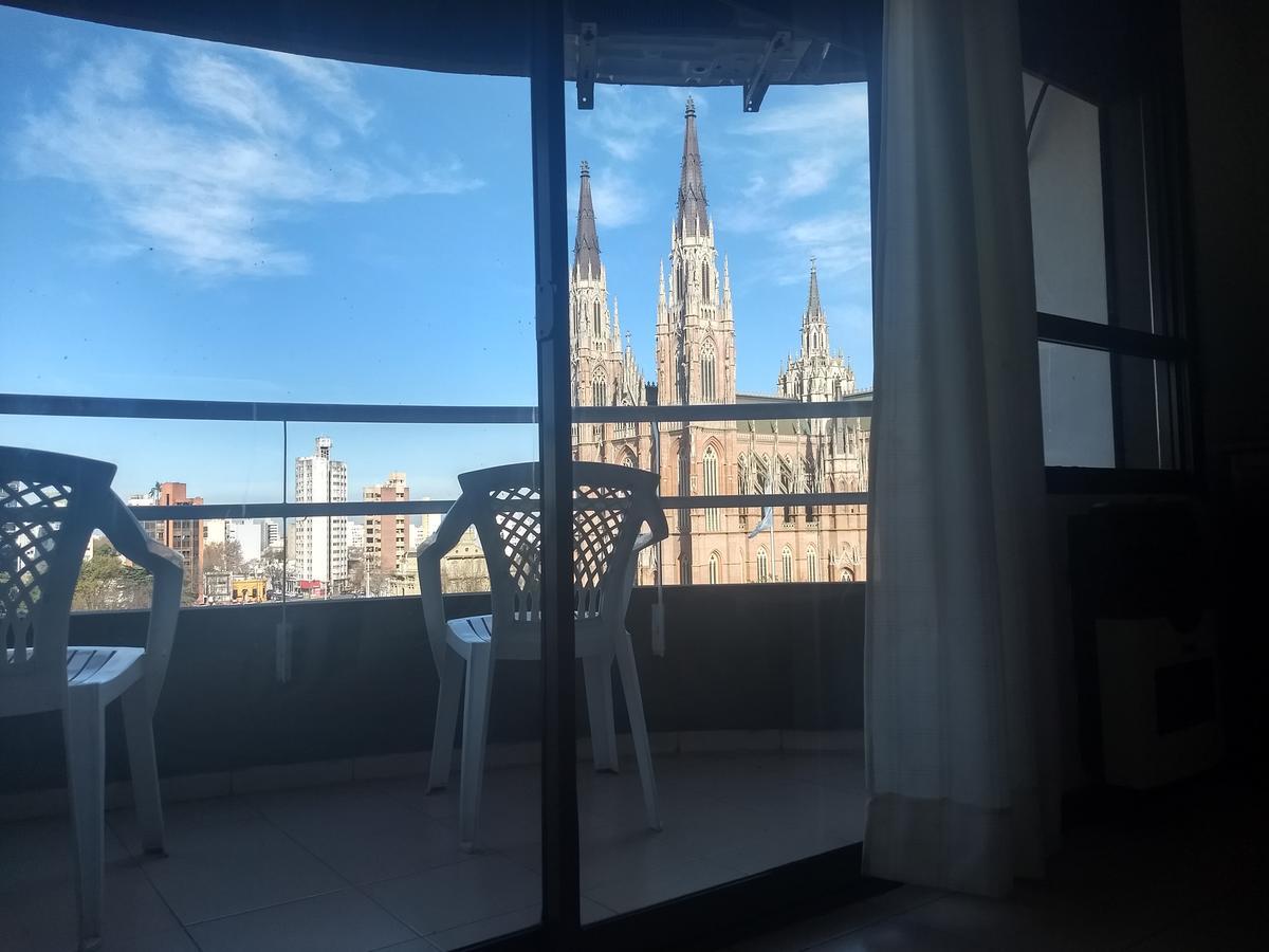 Departamento Plaza Moreno Con Balcon La Plata Exterior foto